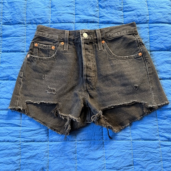 Levi’s 501 Black Denim Distressed Shorts - Picture 1 of 4